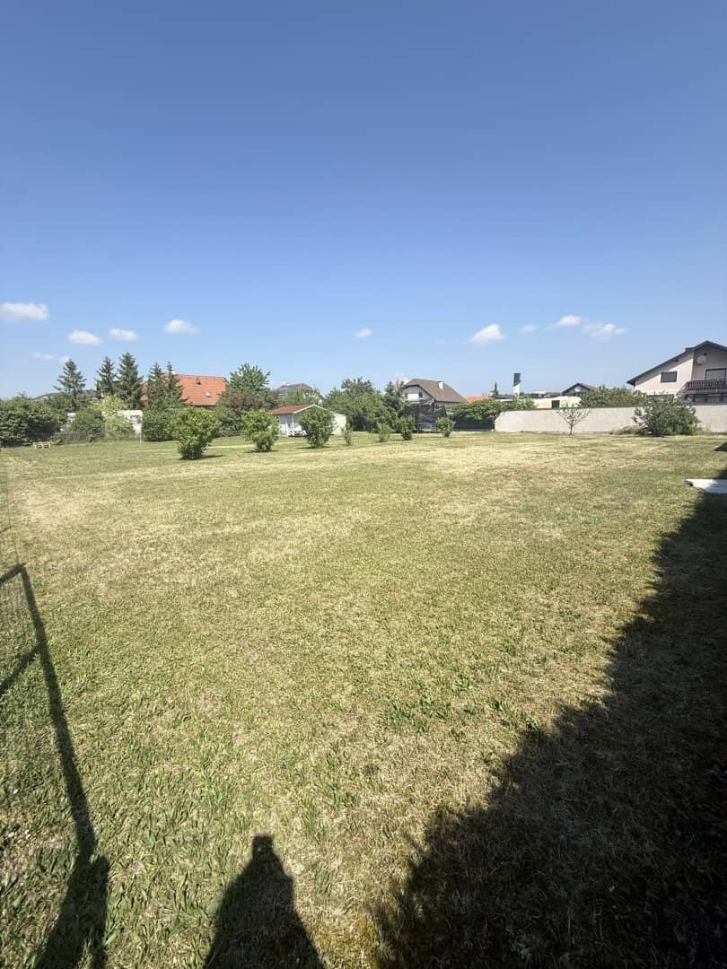 Großzügiges Wohnbaugrundstück in bester Lage – ideal für Villa oder großzügiges Eigenheim