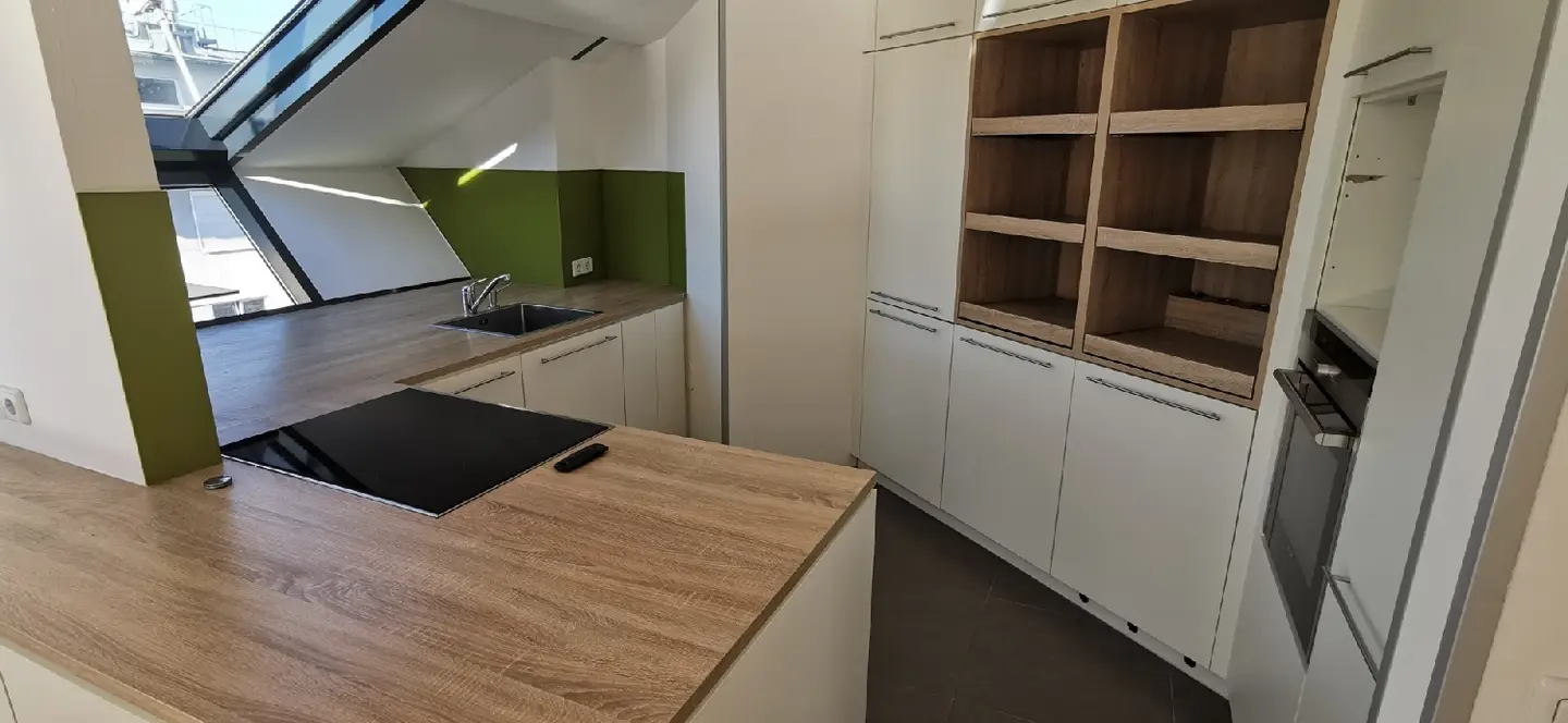 Dachgeschosswohnung with large terrace and lift