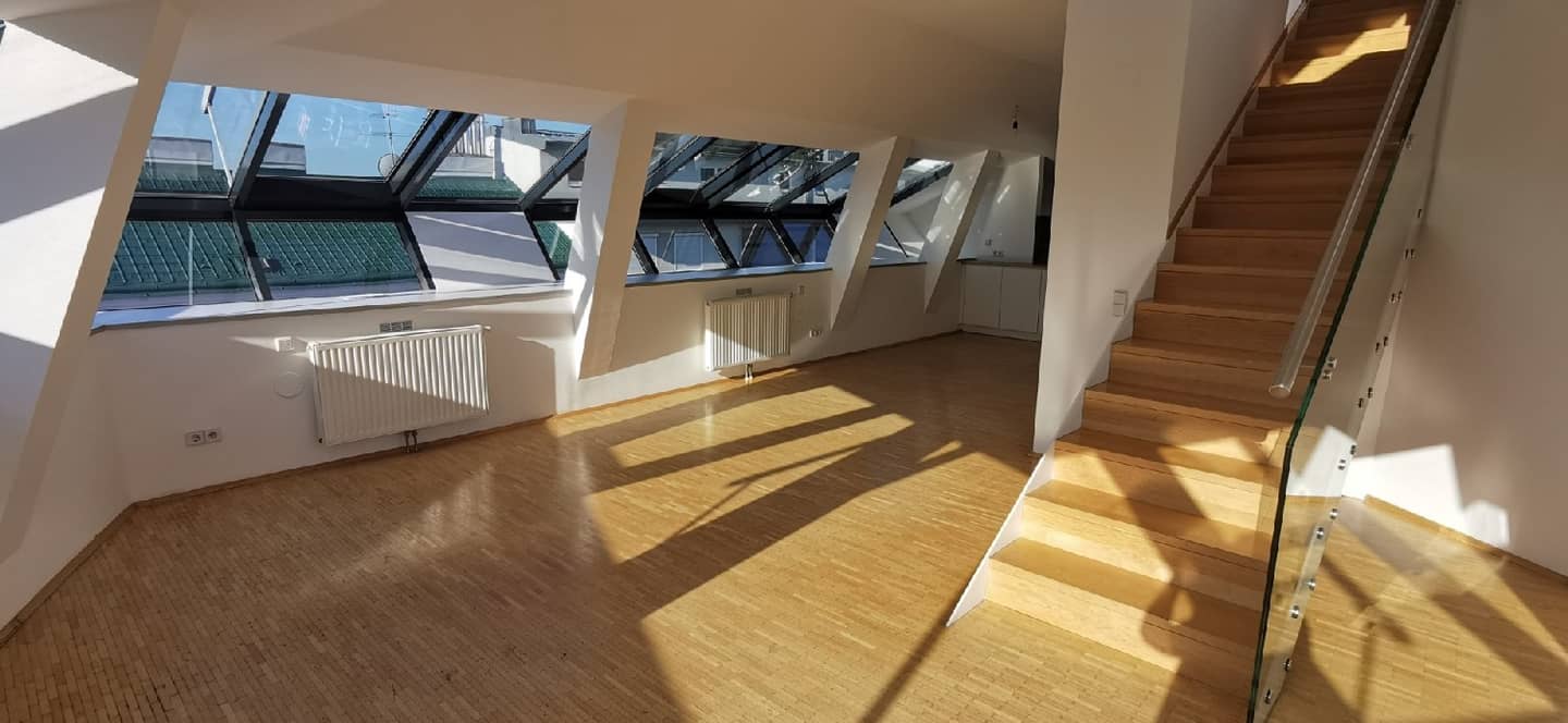 Dachgeschosswohnung with large terrace and lift