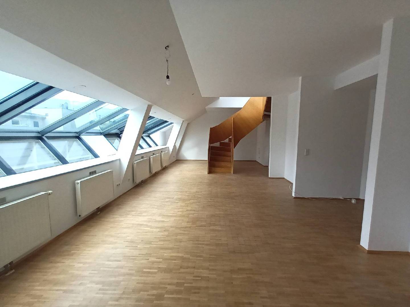 Bright penthouse style apartment with large terrace