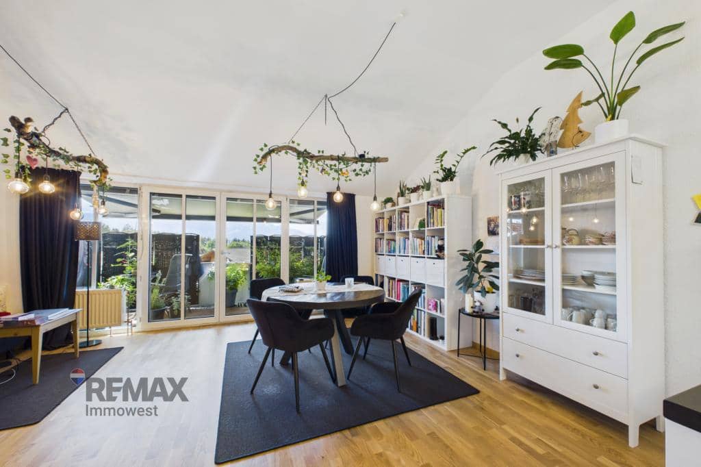 Lichtdurchflutete Wohnung mit Westbalkon und Fernsicht