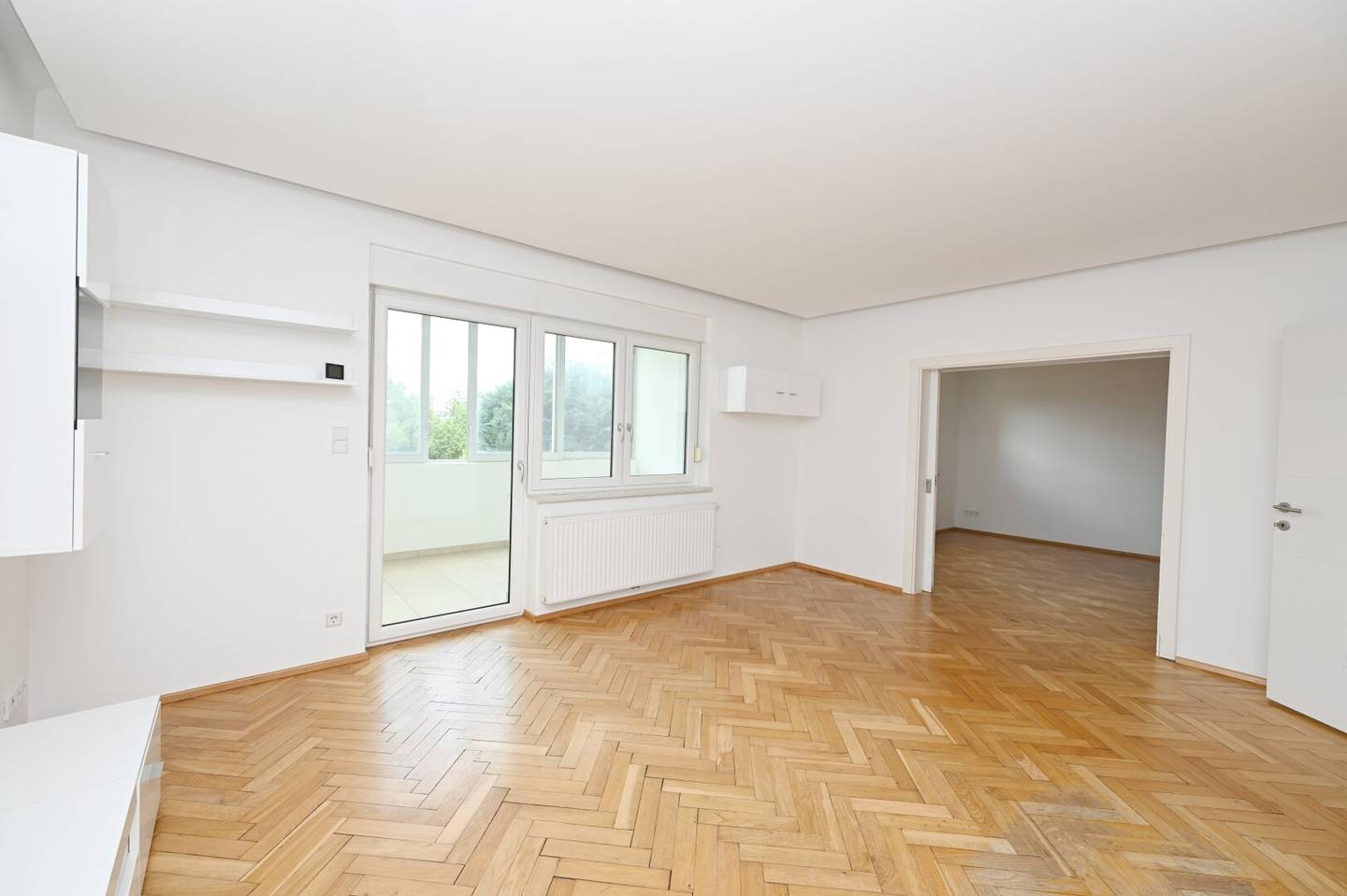 Spacious 5-room garden apartment with winter garden in Hollabrunn – well maintained and sunny