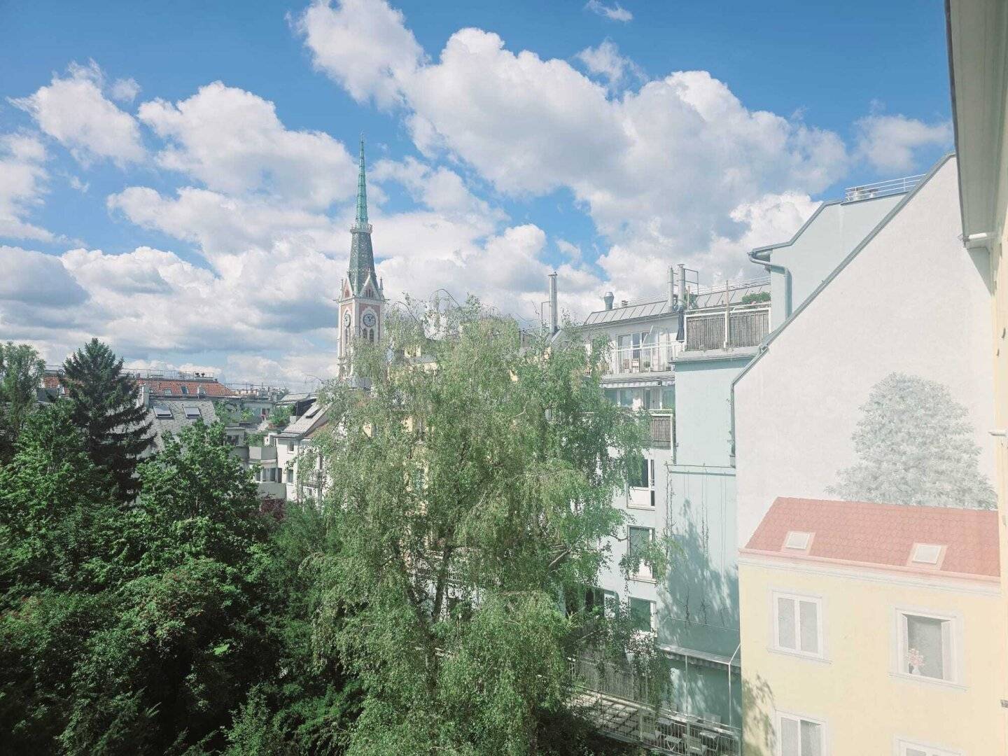 +Eine Traumlage für medizinisches Personal und Studierende der MedUni + 3 Zimmer + Küche + Lift++