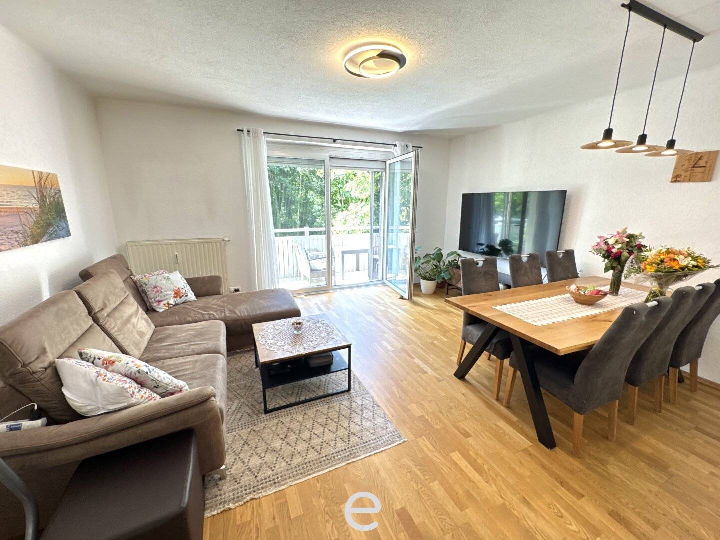 83 m² living quality with balcony and numerous extras