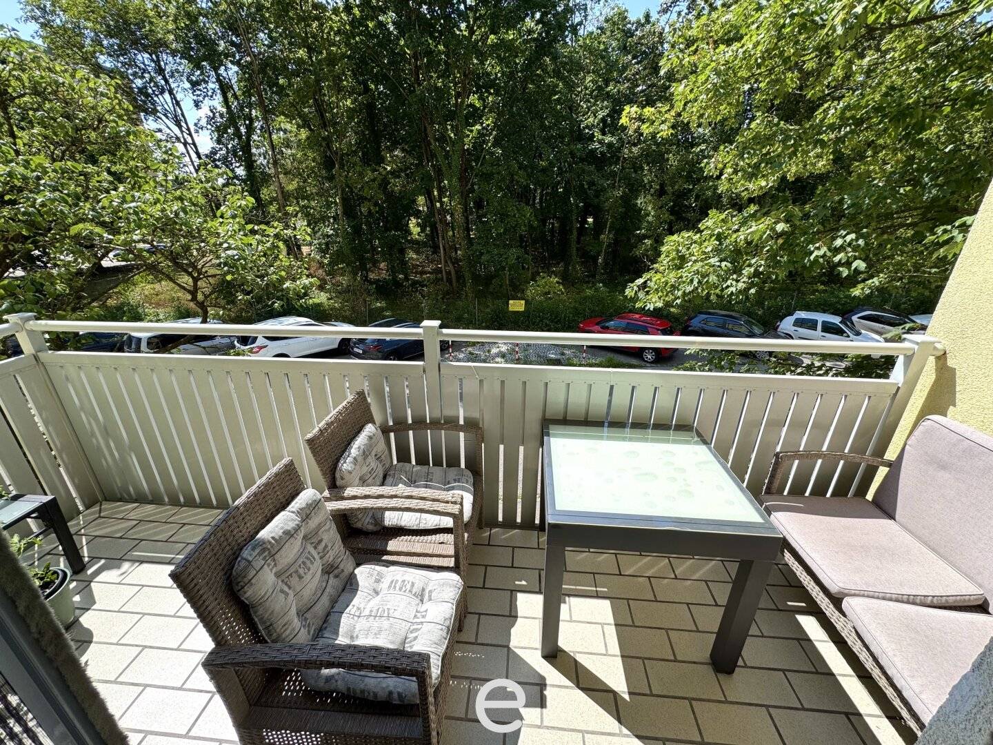 83 m² living quality with balcony and numerous extras