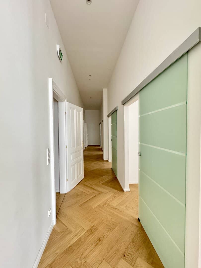Elegant 158 m² period building office in central city center location