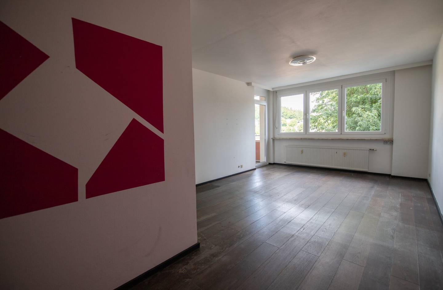 Nette 2-Zimmer-Wohnung mit Loggia nähe Klinikum