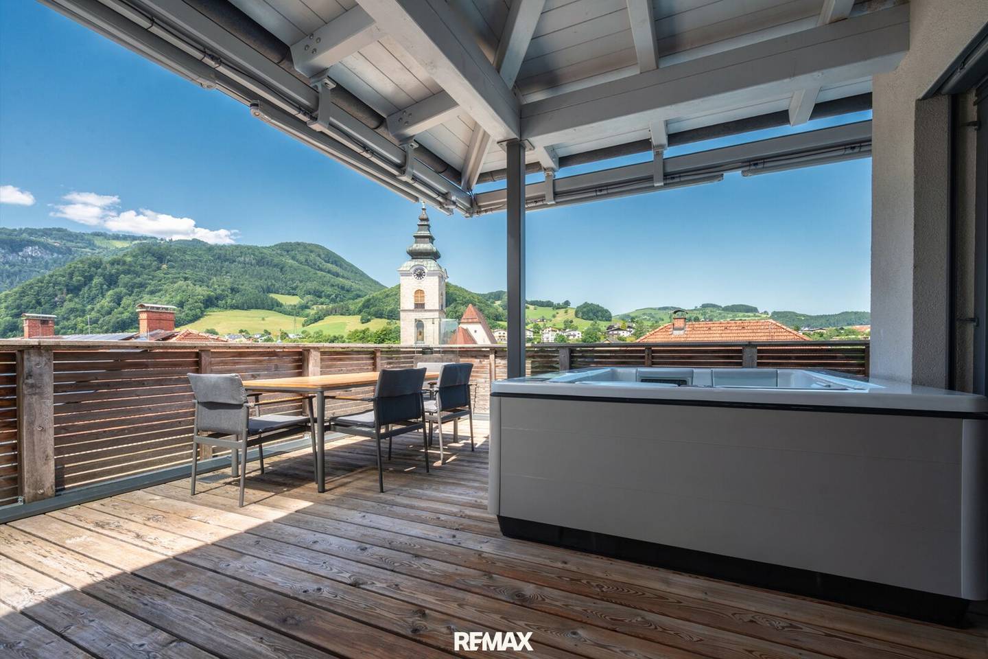 Luxuriöses Penthouse mit traumhafter Dachterrasse &amp; einzigartigem Panoramablick in Ternberg