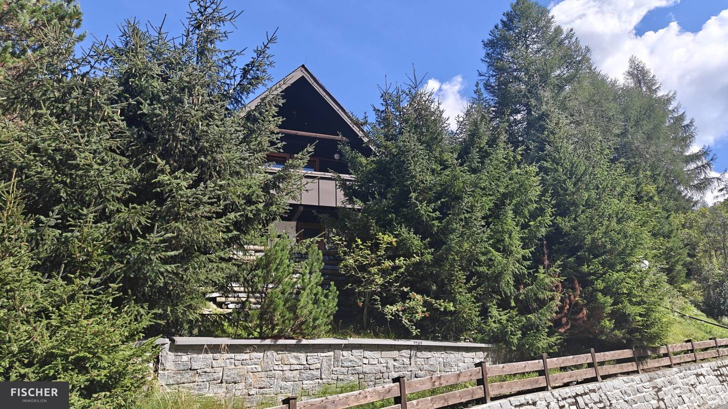 Holiday home in need of renovation in the hiking and recreation area Innerkrems