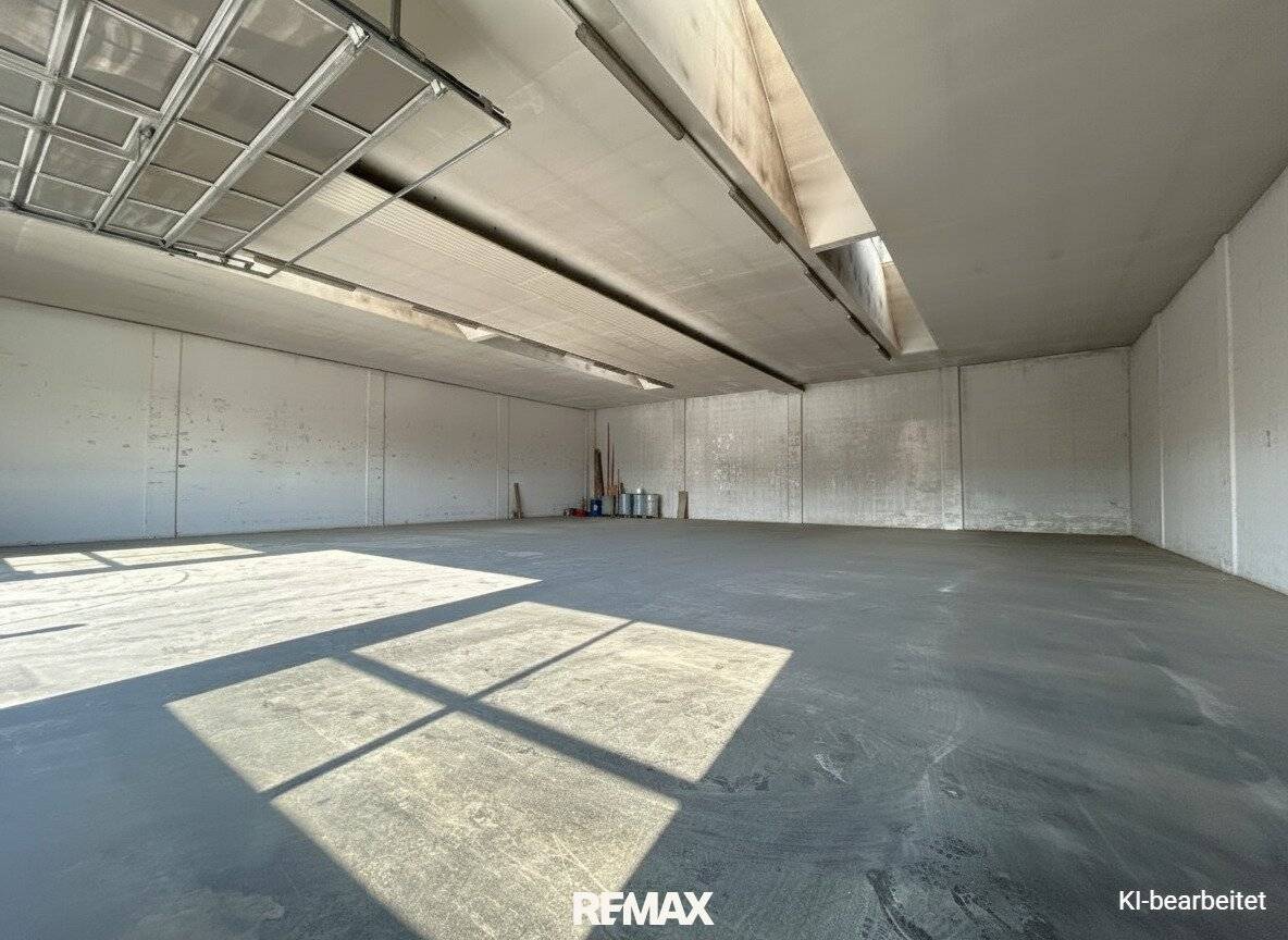 Spacious warehouse in a highly frequented location – ideal for commercial use and logistics