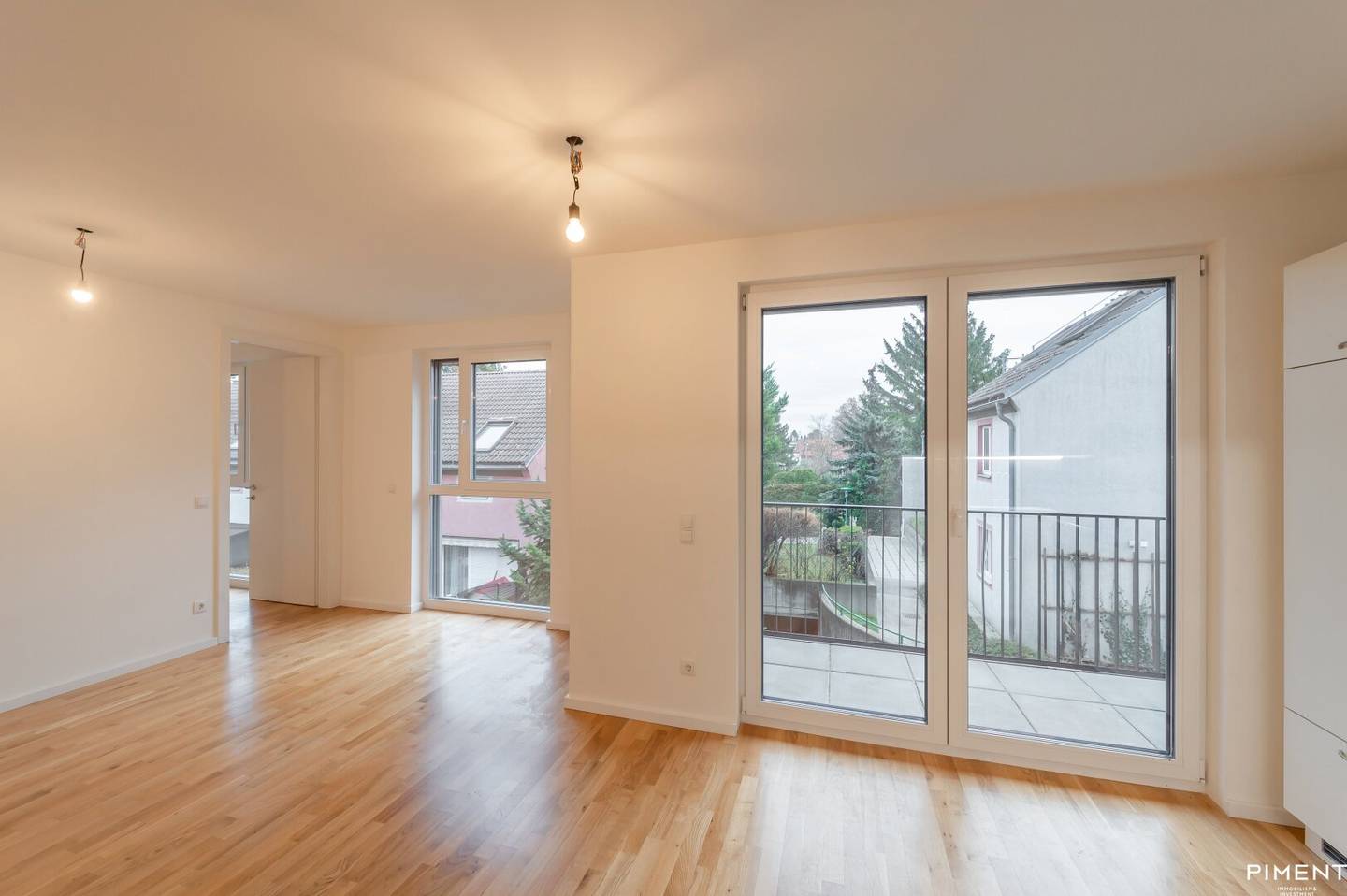 Sunny apartment with balcony