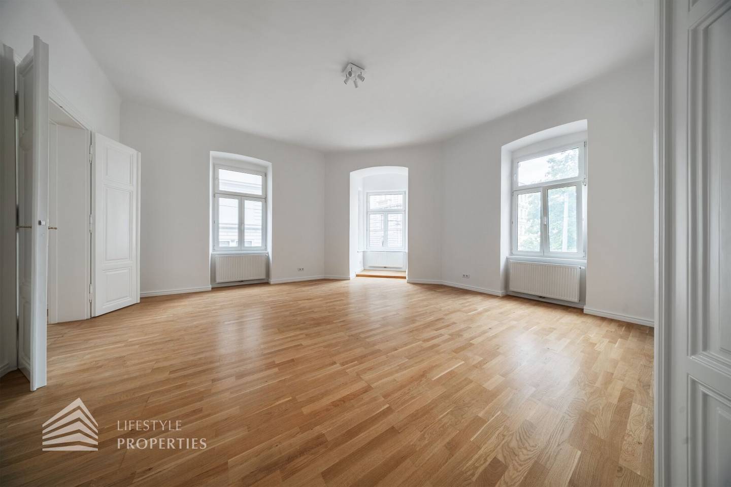 Bright 3-room apartment near Wiedner Hauptstraße