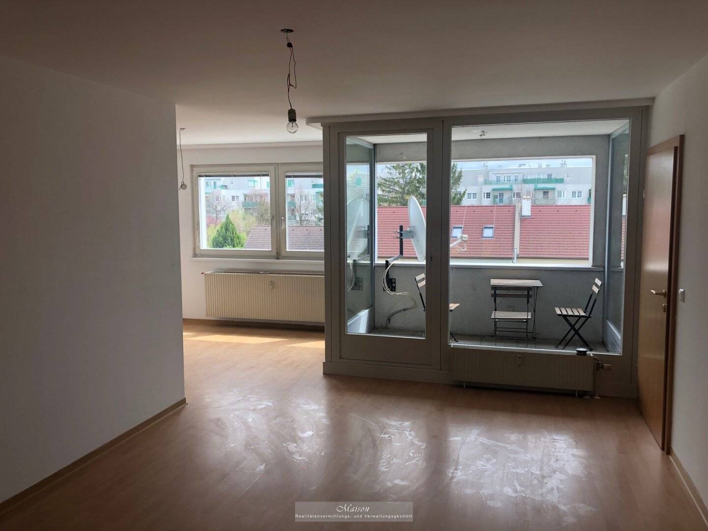 Open-ended 3 room new build rental Loggia 2 garage spaces possible 860,- net rent + operating costs