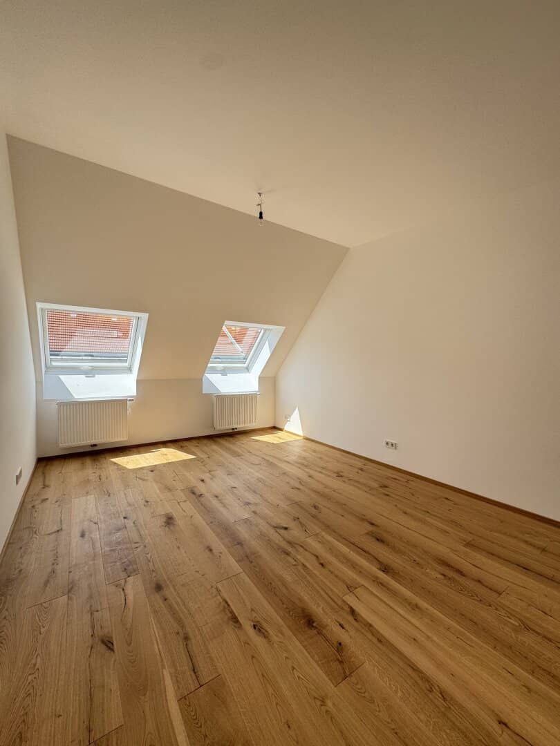 Erstbezug mit Balkon in ruhiger Innenhoflage – 3-Zimmer-Altbauwohnung mit Charme in 1150 Wien -K