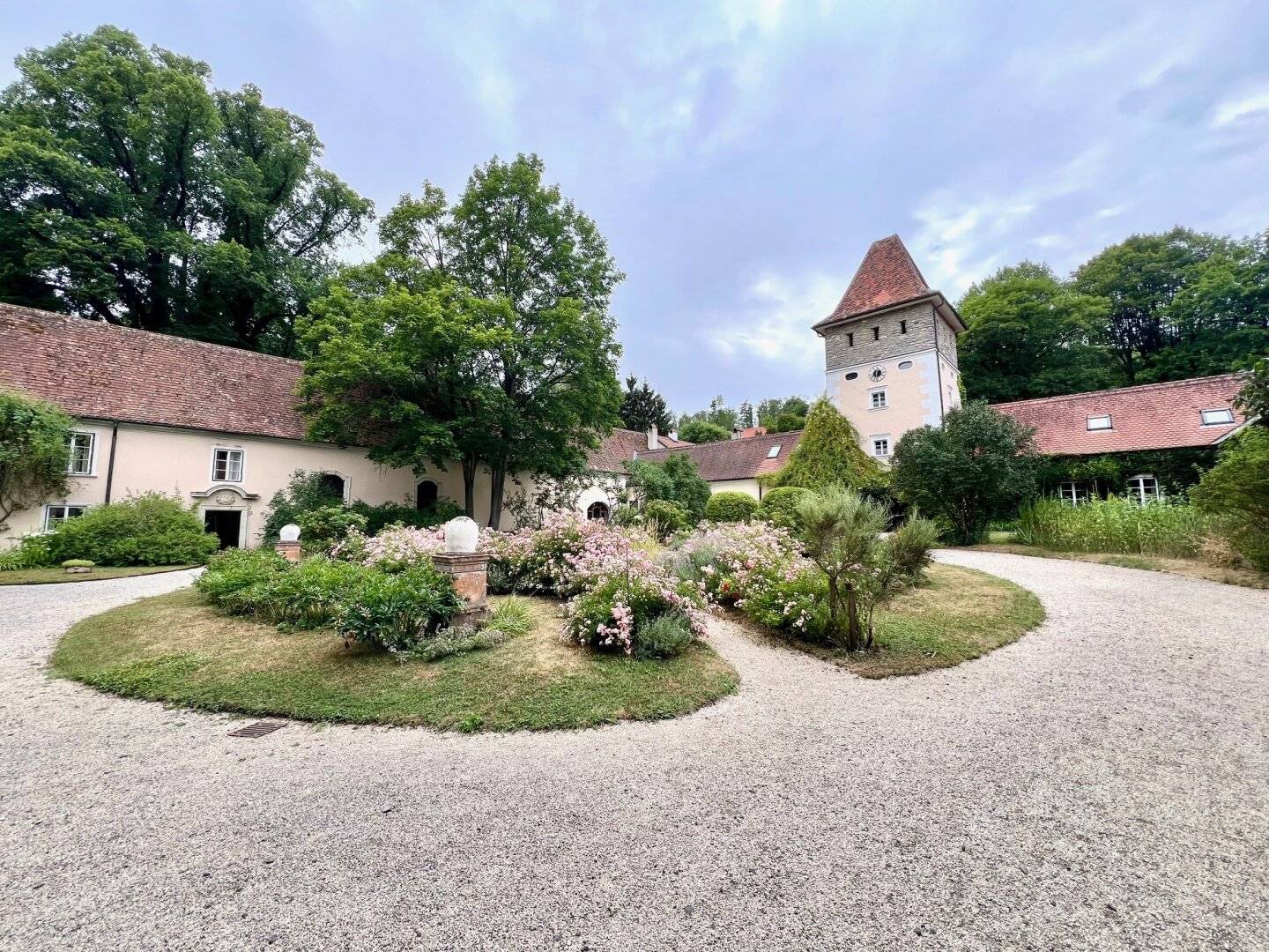 Living in Primmersdorf Castle - A hidden paradise in the Waldviertel