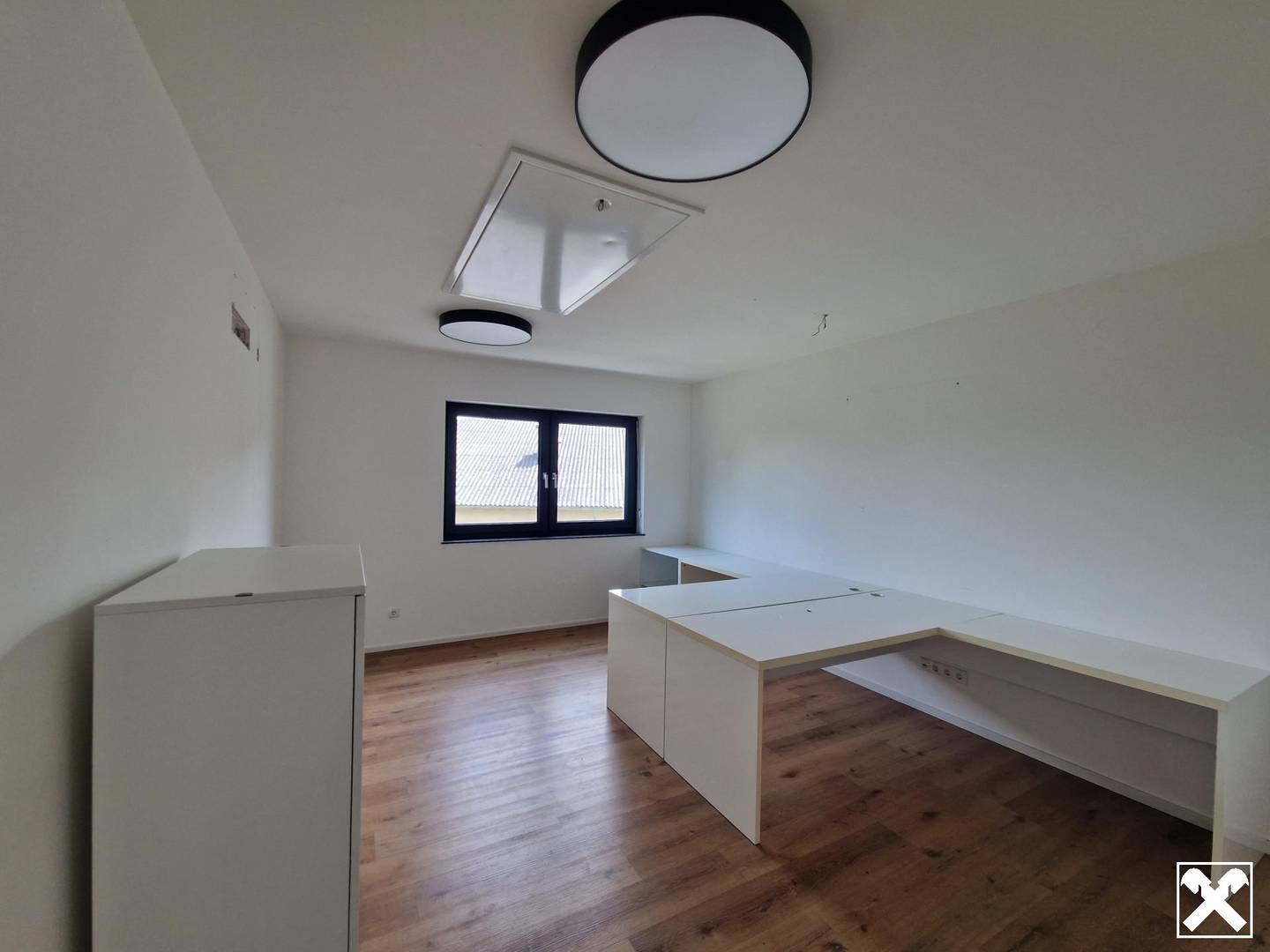 Neuwertige Wohnung in Bahnhofsnähe mit Dachterrasse