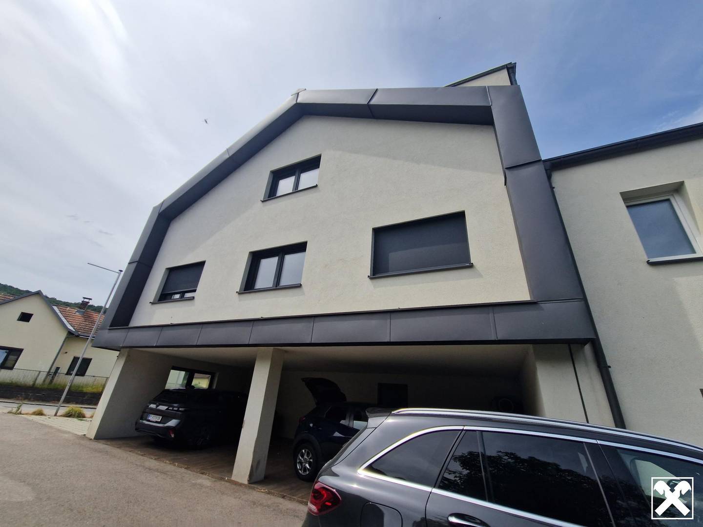 Neuwertige Wohnung in Bahnhofsnähe mit Dachterrasse