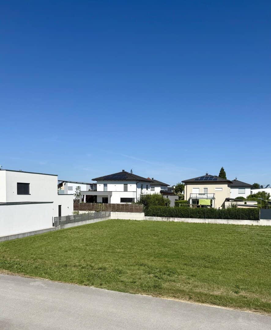 ATTRAKTIVER BAUGRUND IN RUHIGER SIEDLUNGSLAGE - KEIN BAUZWANG