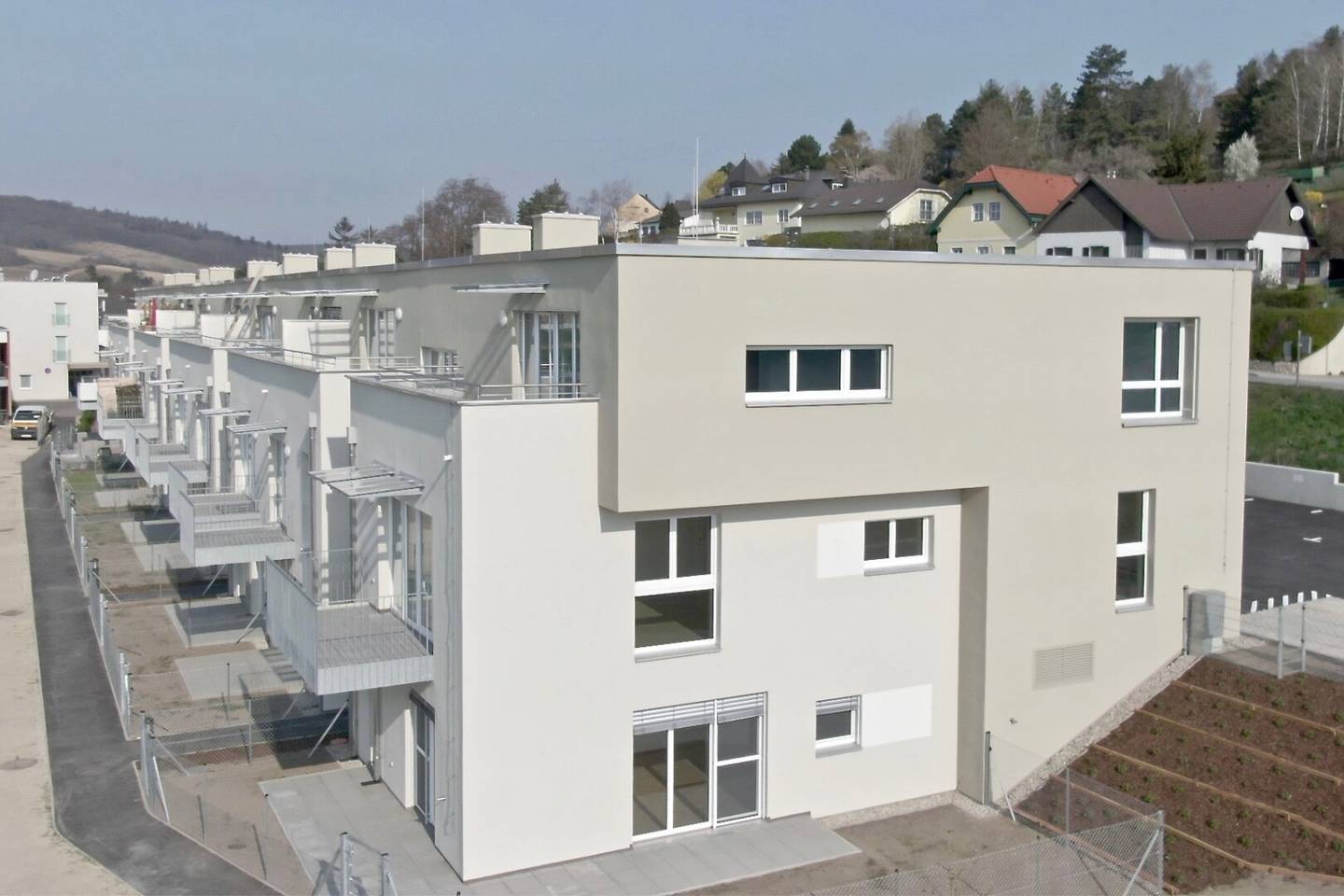 Charming 2-room garden apartment with terrace in Unterolberndorf