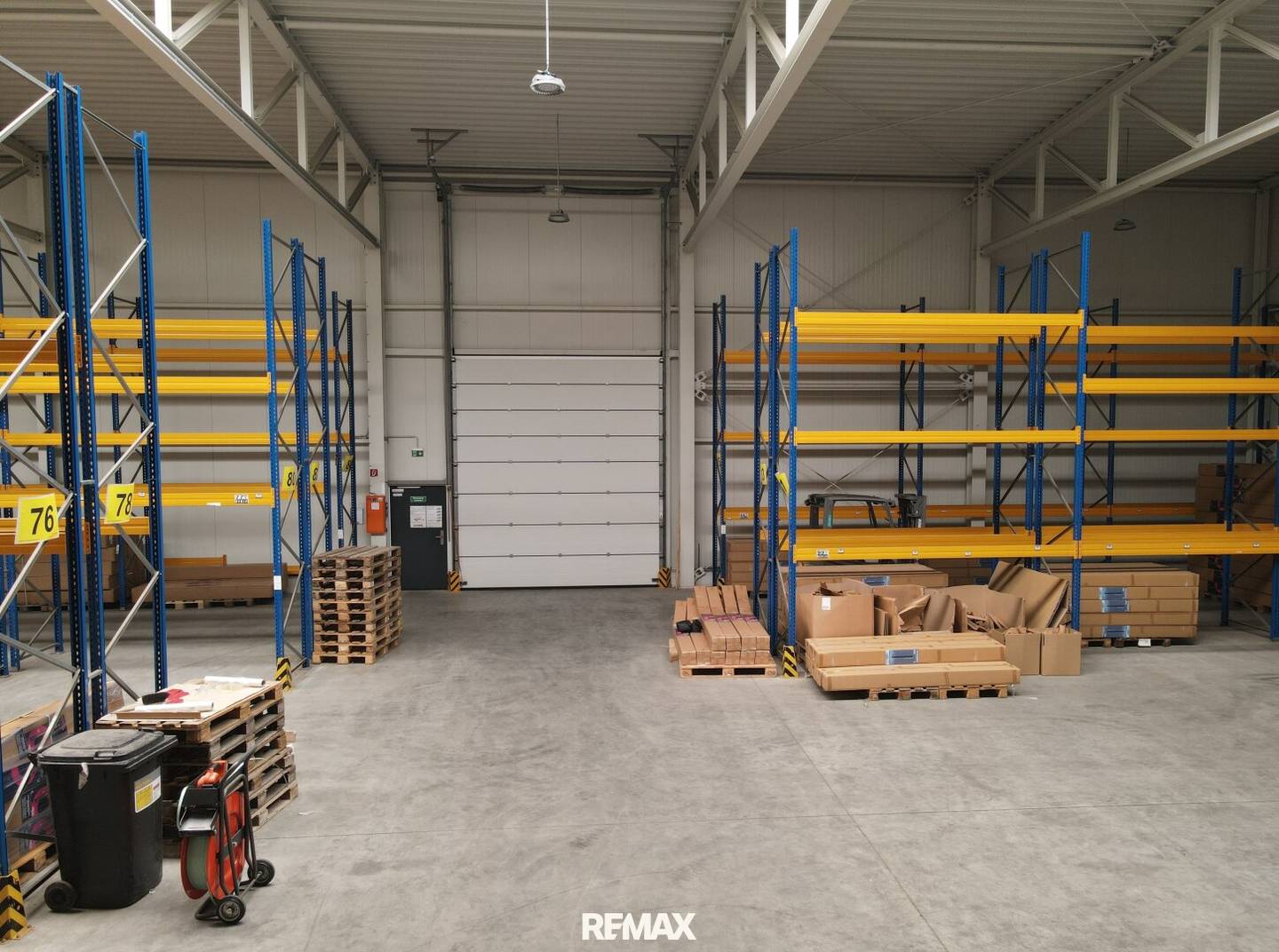 Modern warehouse and commercial hall with 2,500 m² outdoor area and excellent transport links in Wolfsberg