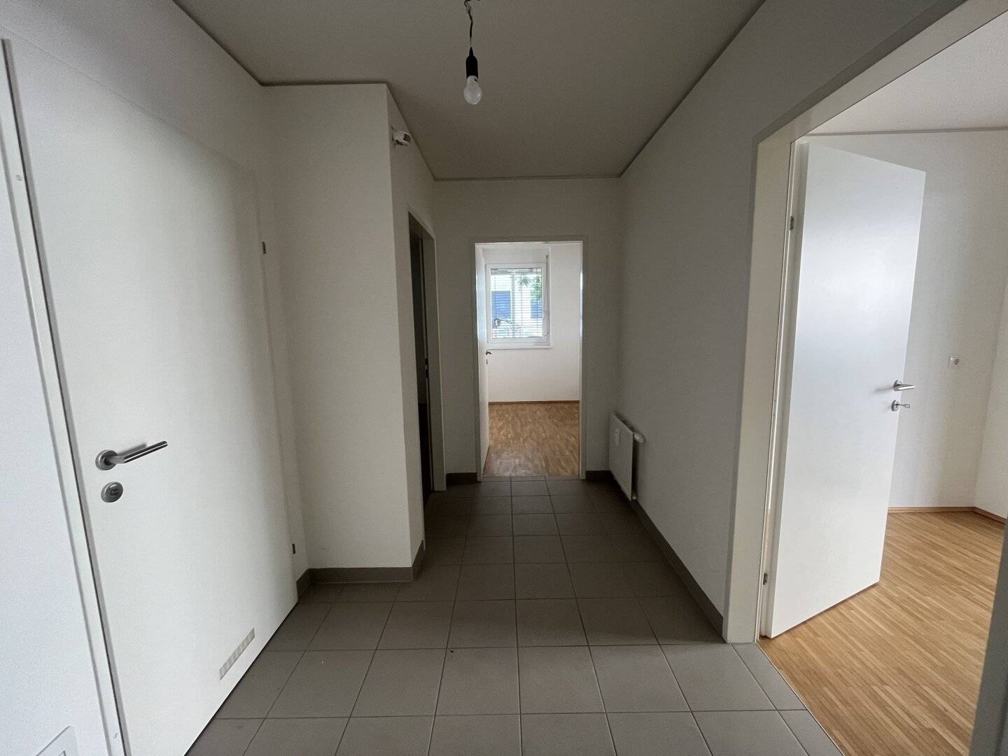 Graz-Lend: 2 MONATE MIETFREI!! Leistbare,  2-Zimmer-Wohnung mit separater Wohnküche!