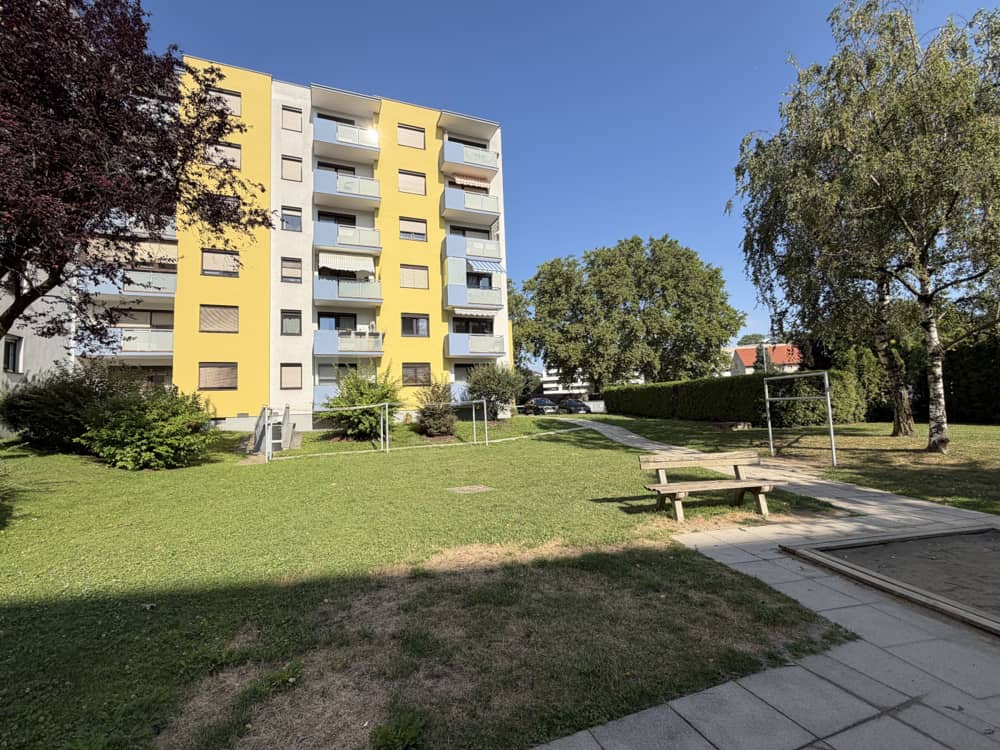 Ruhige Wohnung mit Balkon und Weitblick