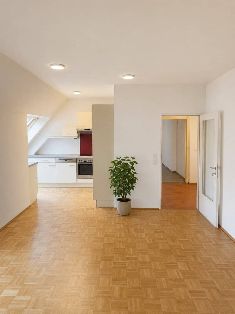 Schloss Eggenberg as Neighborhood, Attic Floor with 4 Rooms, Balcony, Parking Space