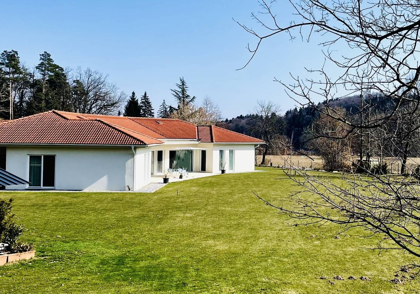 JUWEL - Exklusiver Bungalow in Graz Umgebung - Außergewöhnliche Liegenschaft in absoluter Ruhelage