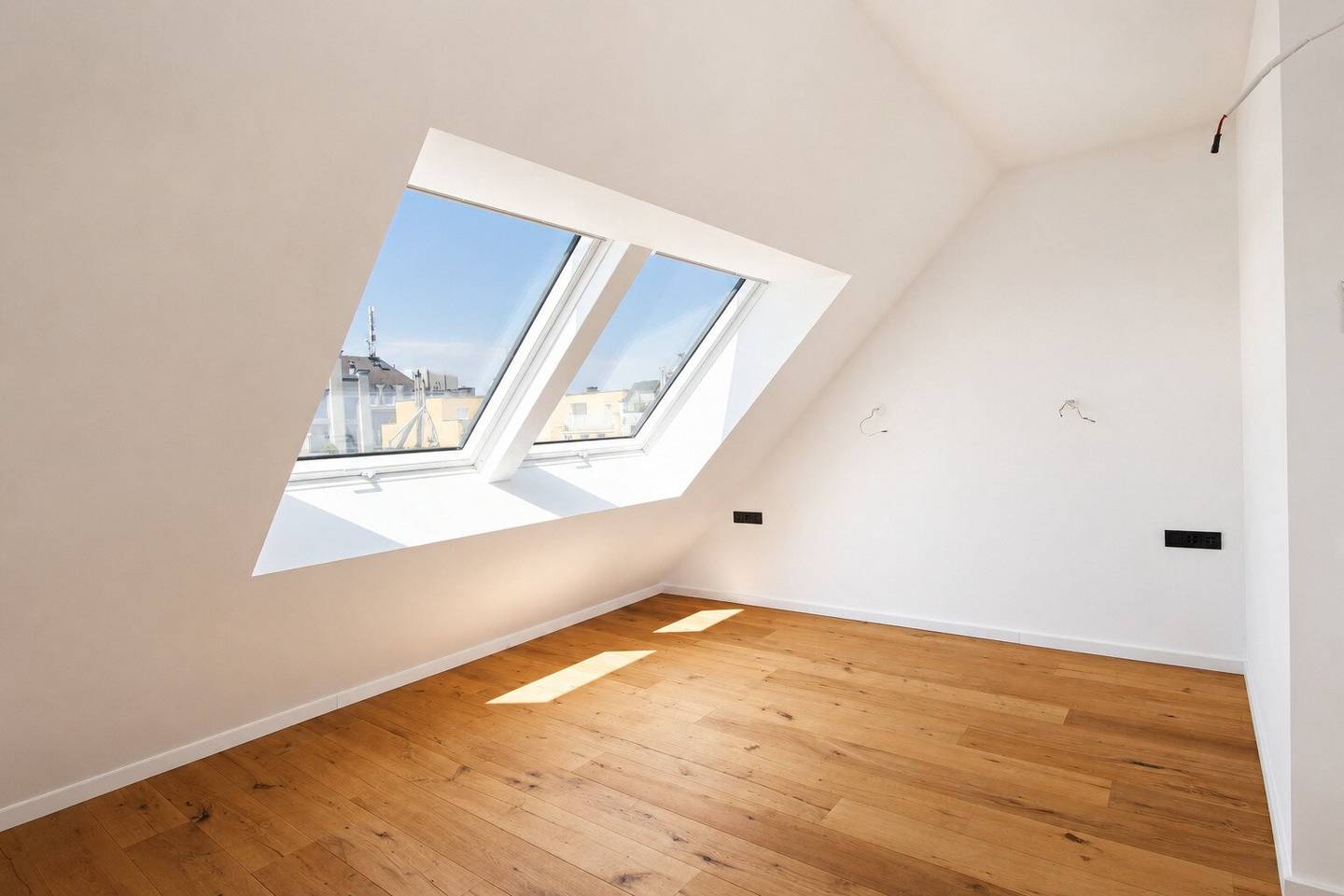 Entzückende Dachgeschosswohnung für Anleger oder Eigennutzer