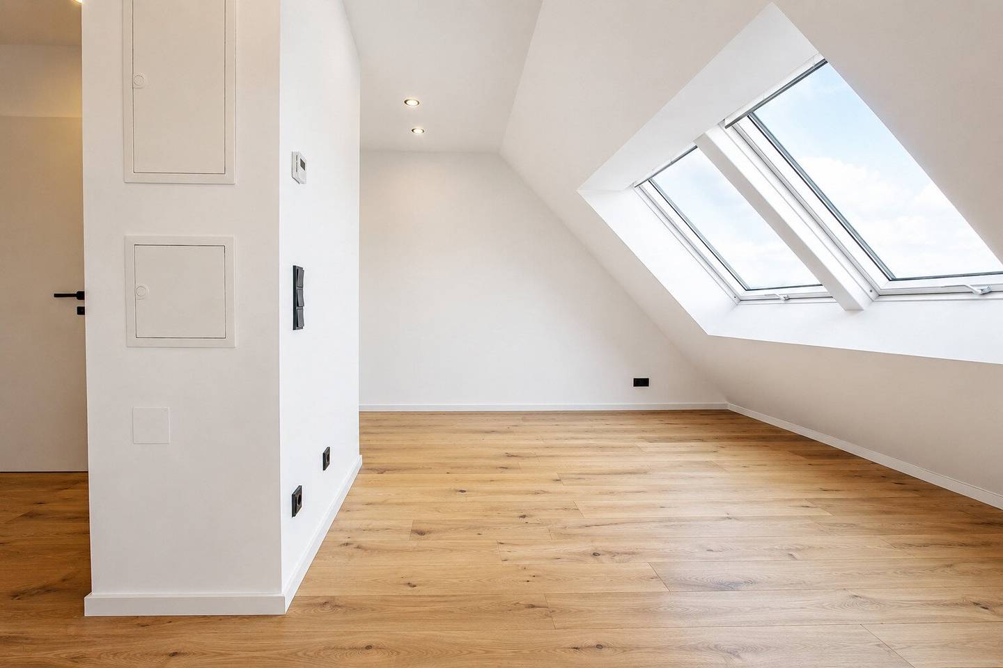Entzückende Dachgeschosswohnung für Anleger oder Eigennutzer