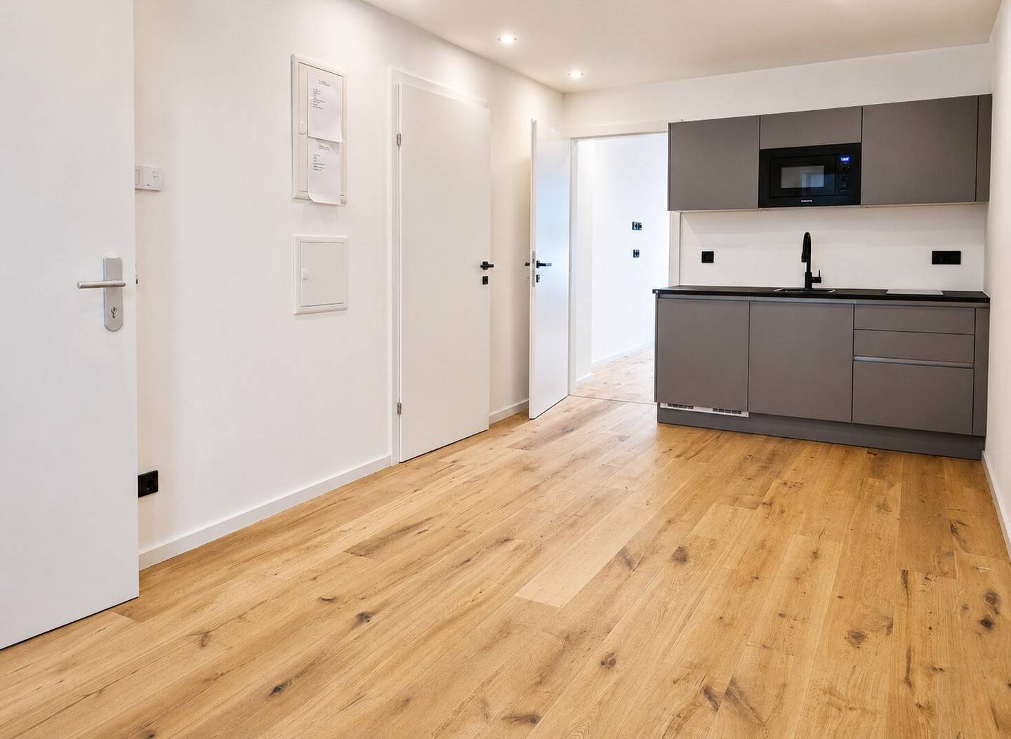moderner Erstbezug mit kleiner Terrasse - für Anleger oder Eigennutzer