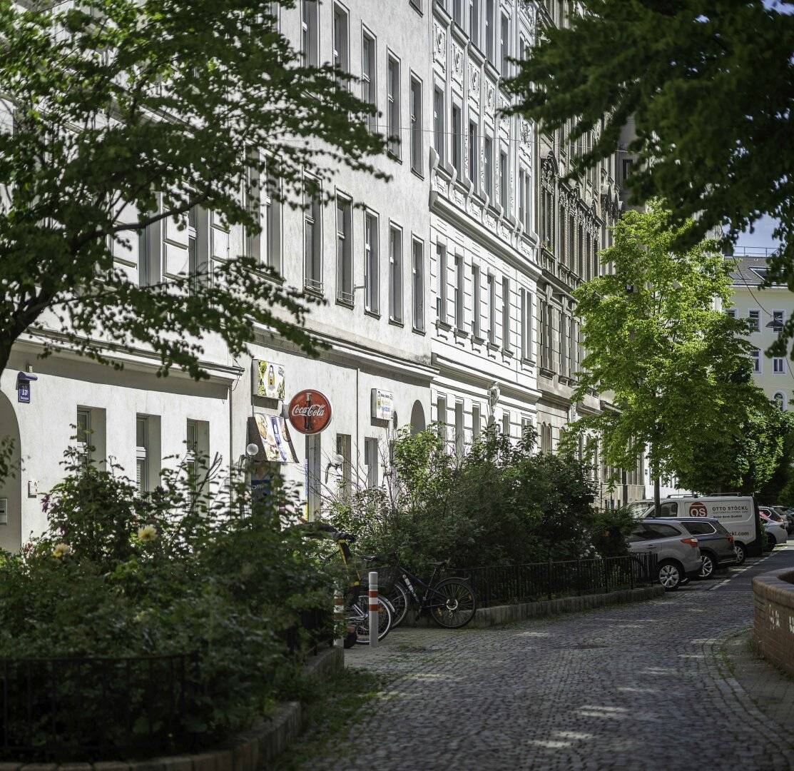 Rental building directly at the Augarten