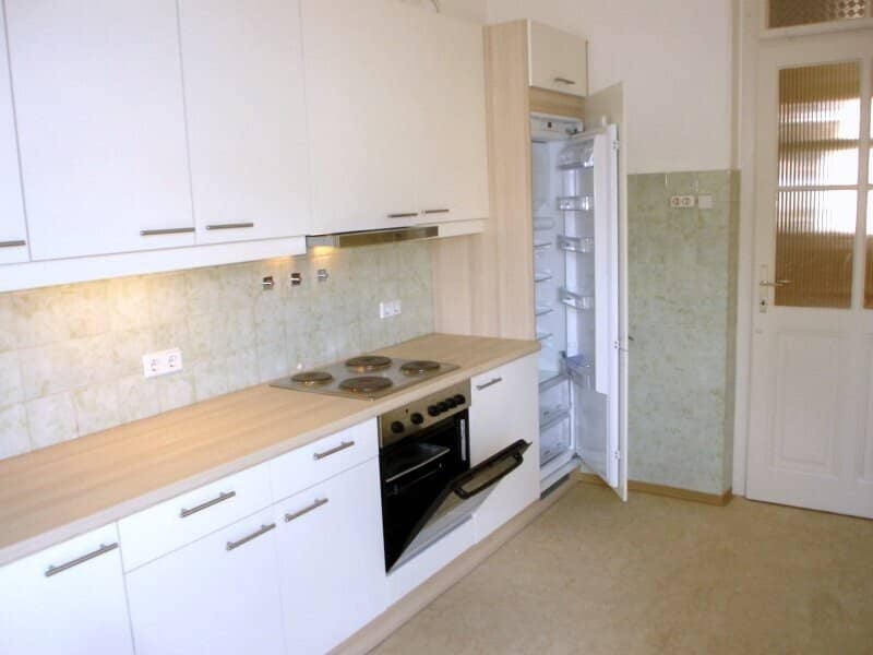 Old building apartment - Simply beautiful to live here.