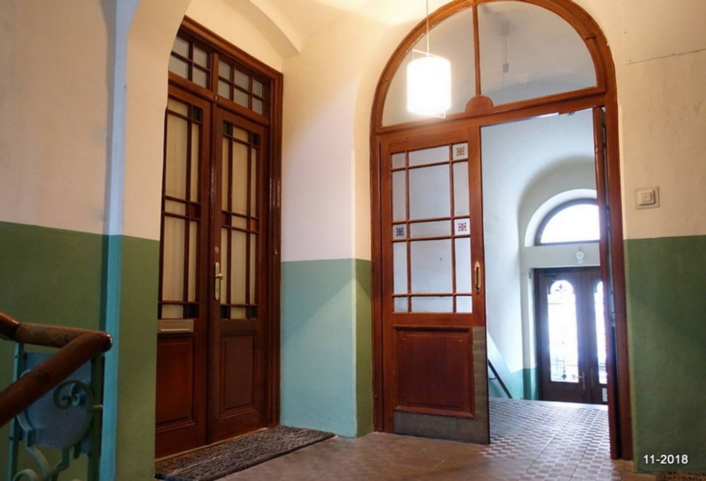 Old building apartment - Simply beautiful to live here.