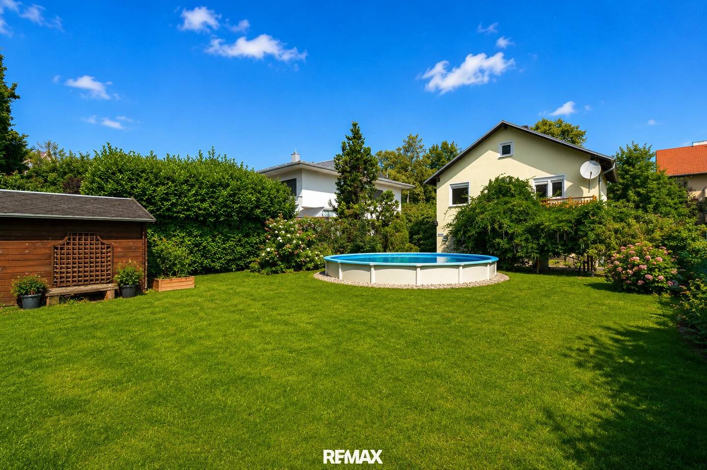 Plot with approved villa project including pool, lift &amp; roof terraces in Hietzing | DAVE