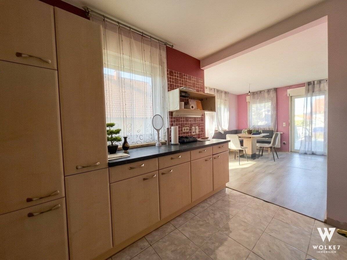 Großzügiges Einfamilienhaus in ruhiger Lage mit riesiger Terrasse und sofortigem Bezug in 2294 Breitensee
