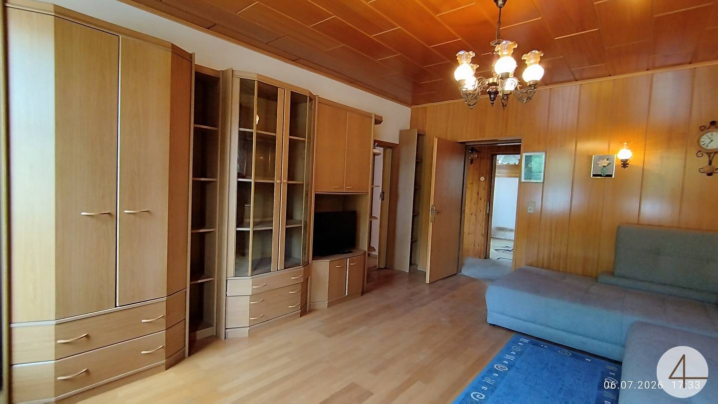 Großes Baugrundstück mit Altbestand