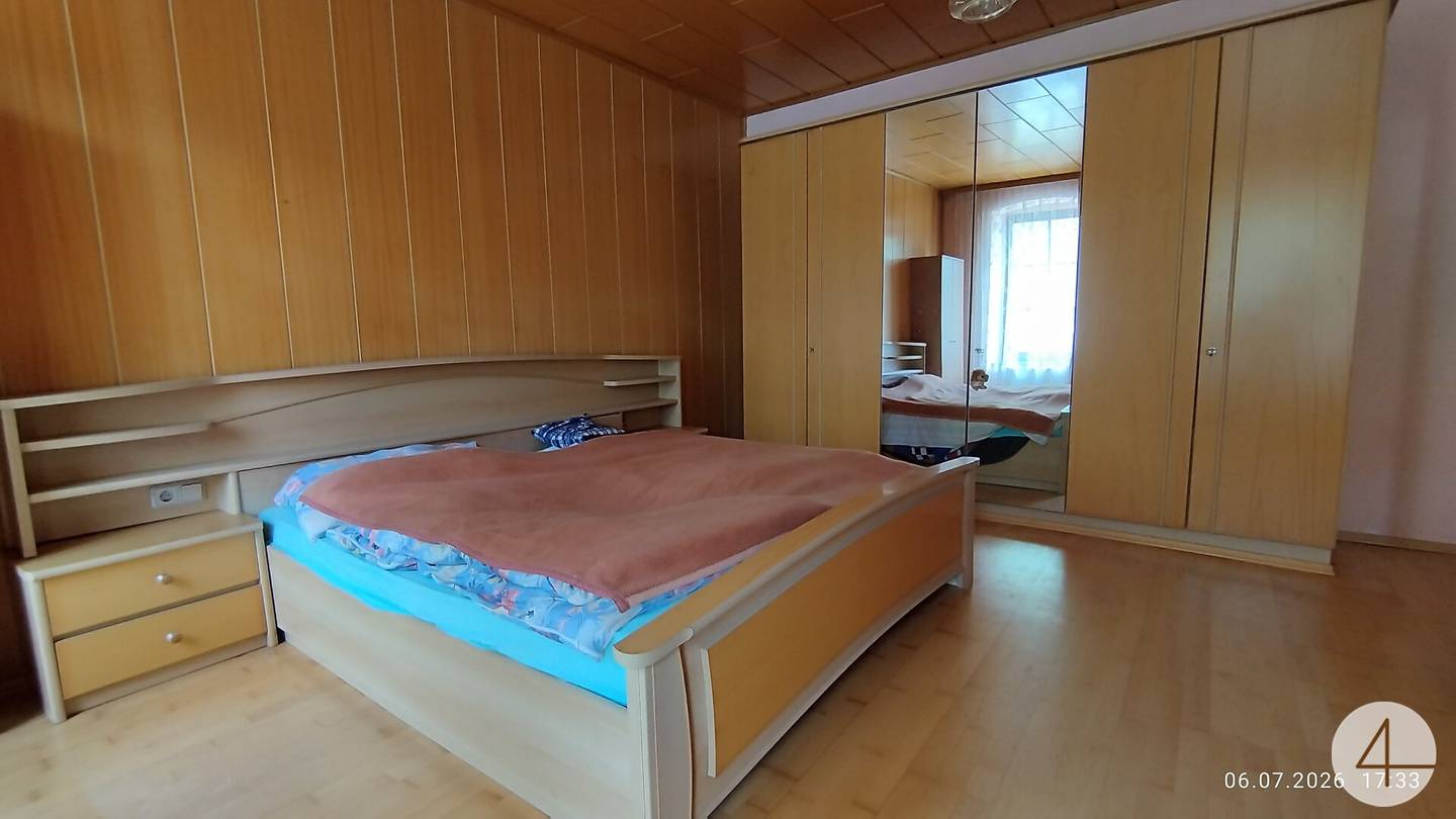 Großes Baugrundstück mit Altbestand
