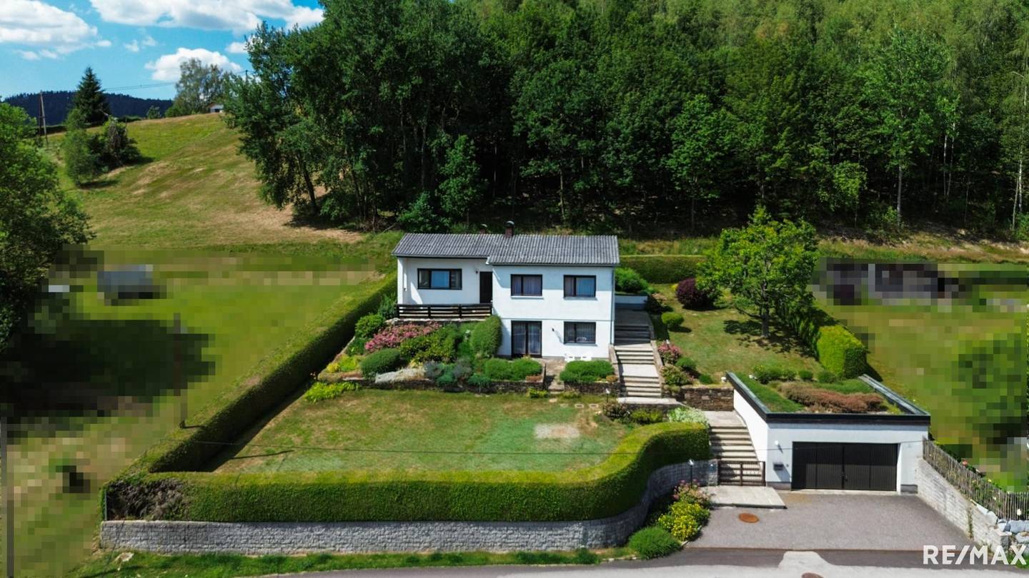Naturnahe Wohnung mit großem Garten und Garage