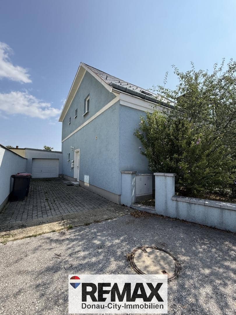 Garten und Garage Familienwohnung in grüner Lage