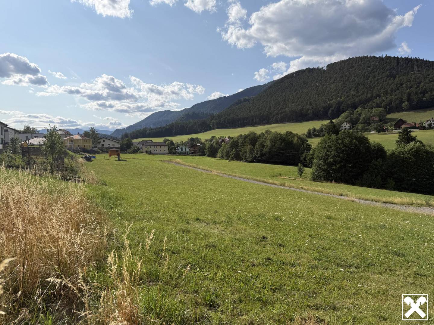 Aufgeschlossenes Grundstück in ruhiger Aussichtslage Wohnung