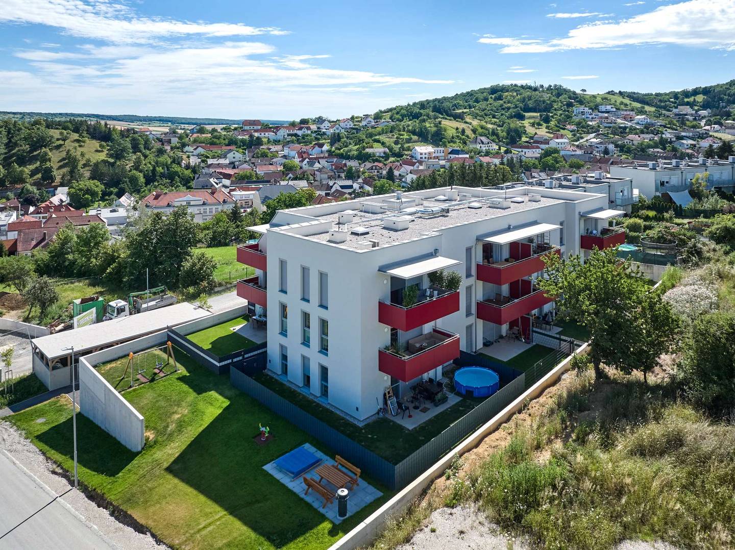 Modern apartment with underfloor heating and parking space