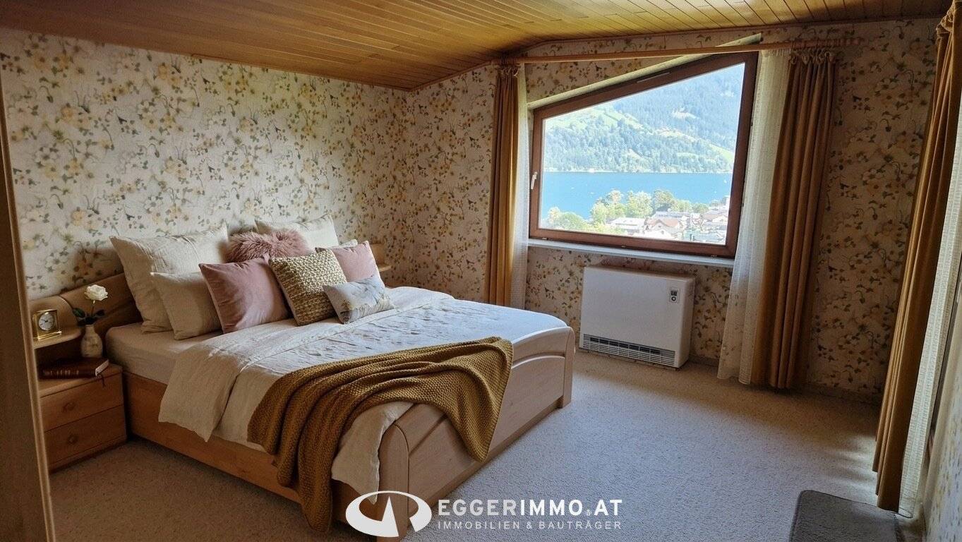 Zell am See: Wohnjuwel direkt oberhalb vom Stadtzentrum - Großes, gepflegtes Haus mit unverbaubarem Seeblick zu verkaufen