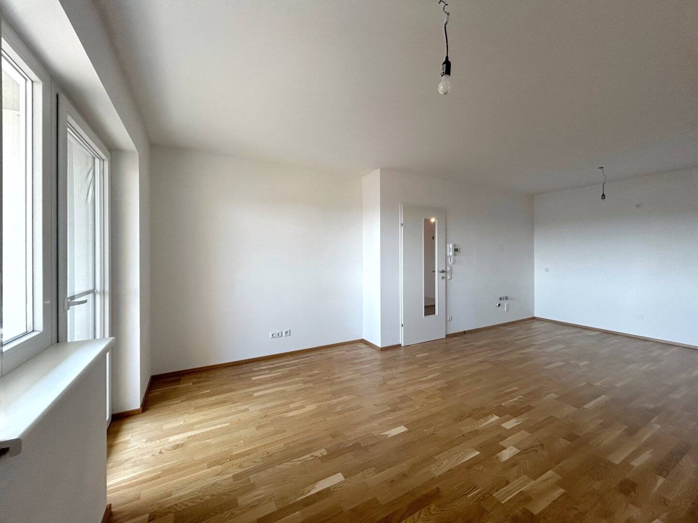 Like-new, spacious 3-room apartment with beautiful loggia in Frankenburg am Hausruck