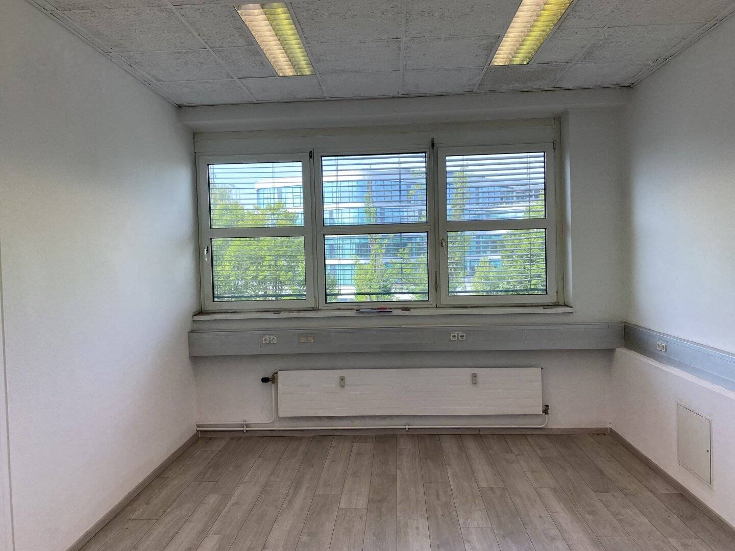Top Office/Practice in Linz: 17.20 m², ideal for startups!