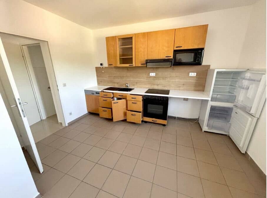 Attic floor Two room apartment with dining kitchen