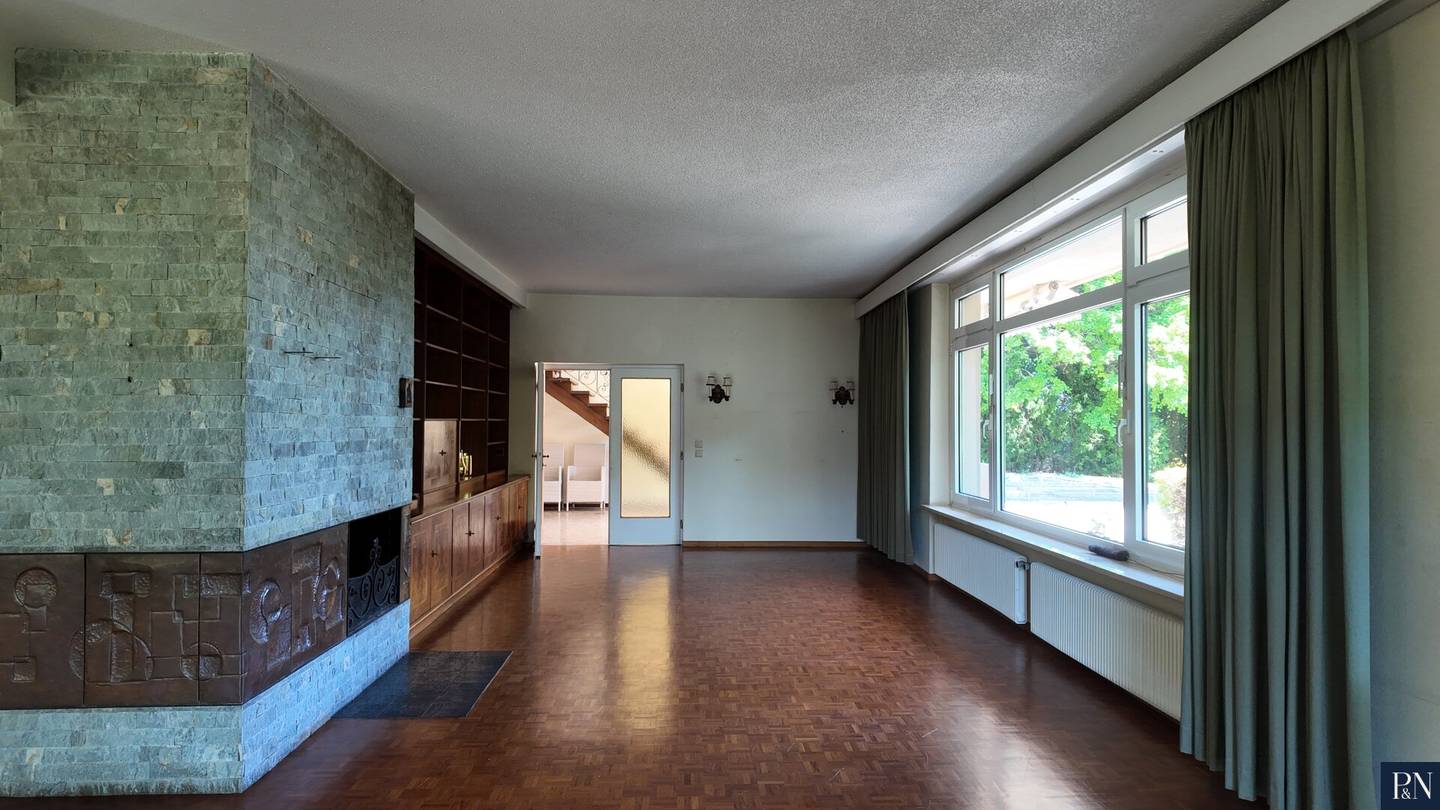 Villa in Mödling prime location with pool