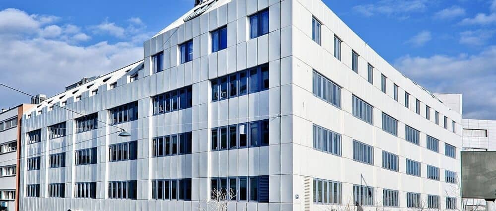 Modern new build apartment with garage near Längenfeldgasse