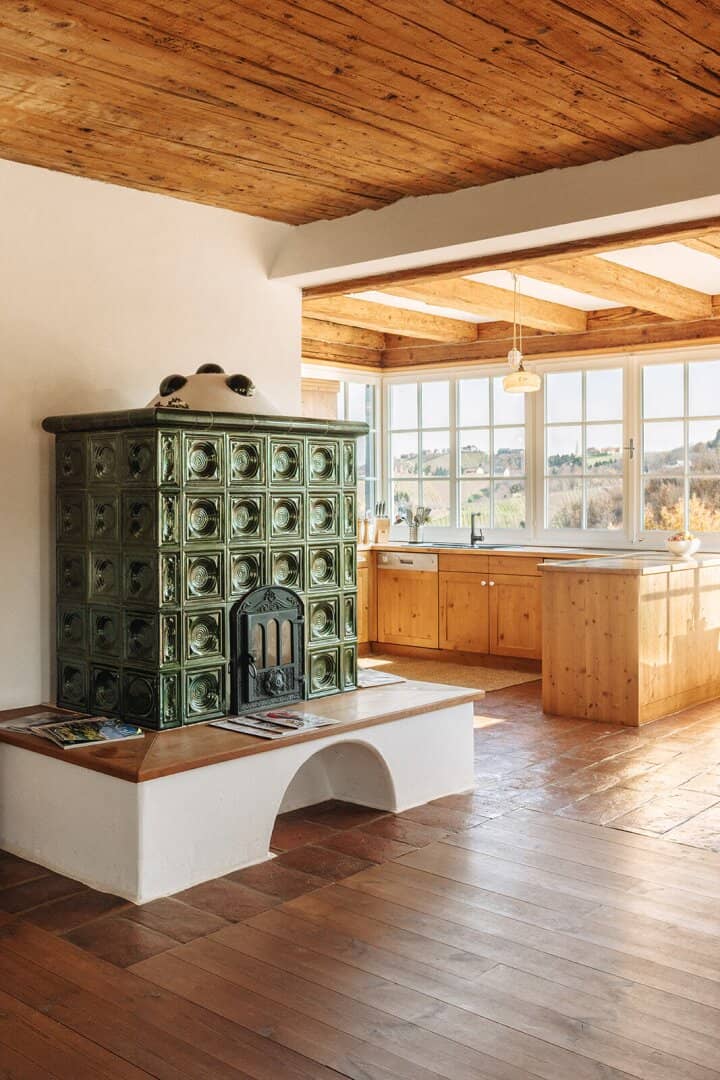 South Styria: Two Exclusive Country Houses - a Winemaker's House and a Cellar House - with Three Residential Units plus Whirlpool, Outdoor Sauna and a Beautiful View over the Vineyards