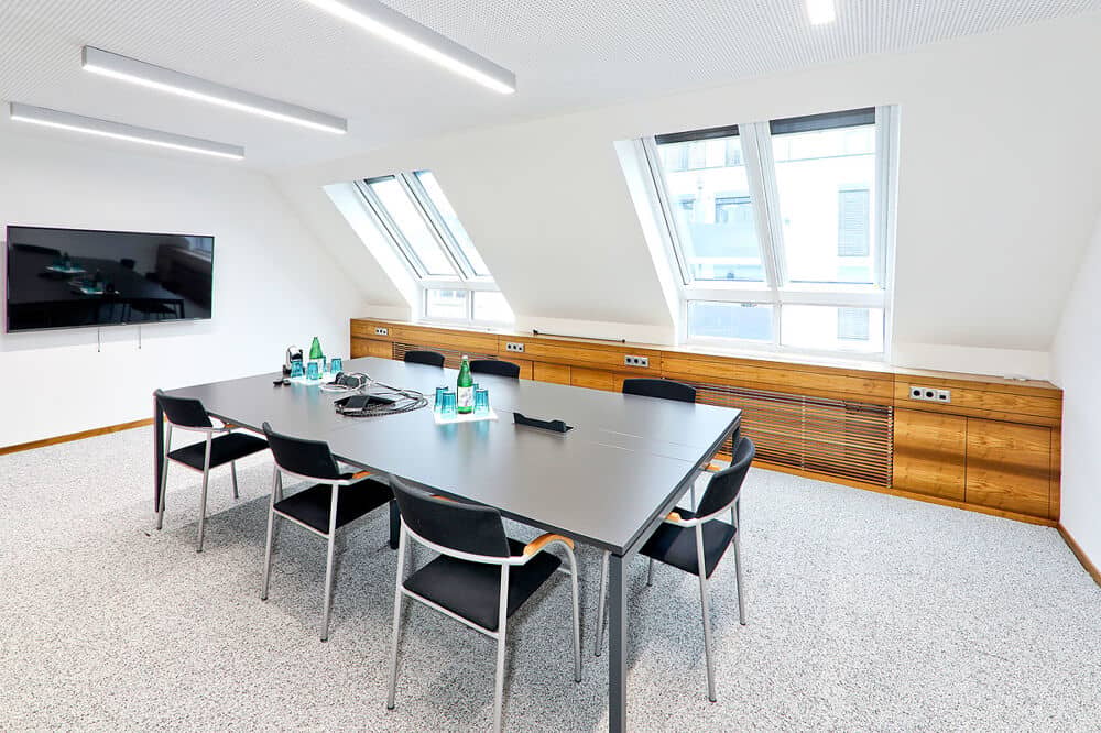 Modernly situated near Längenfeldgasse with garage Apartment